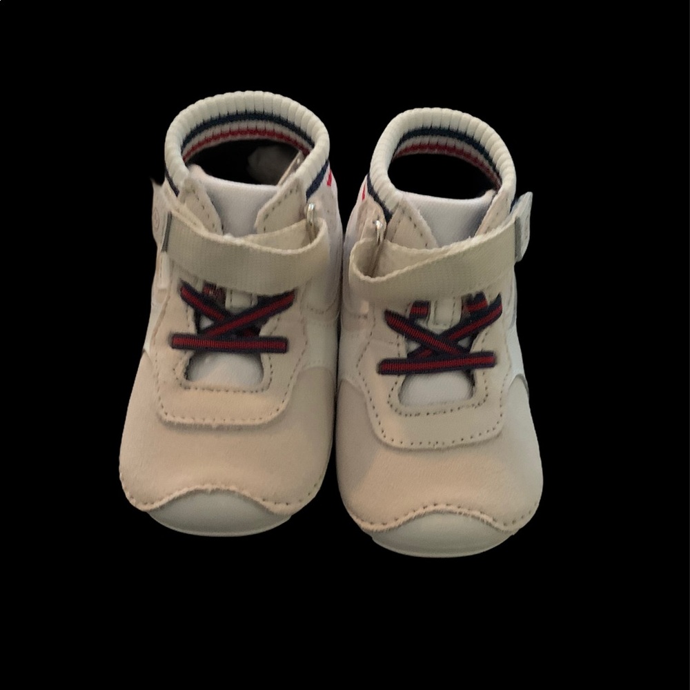 Stride Rite - Asher Sneaker - Soft Motion sz 6